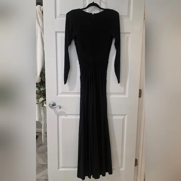 EUC Large Black Art Deco Gown - Picture 6 of 7